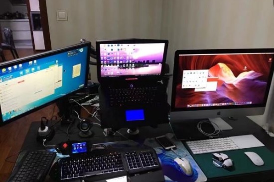 电脑双屏幕